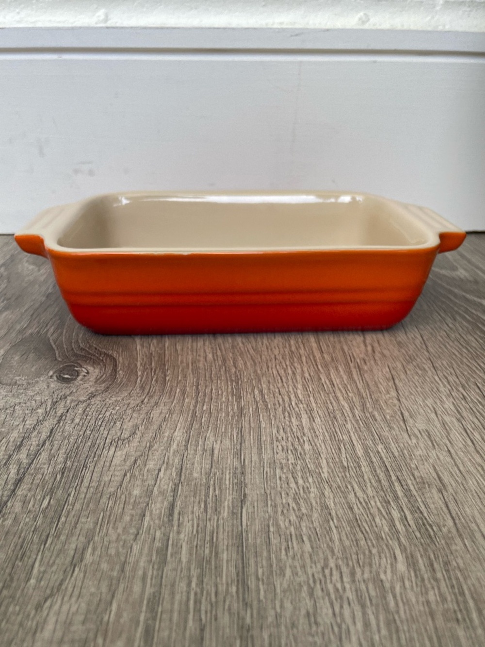 Le Creuset Flame Orange Stoneware Rectangular Baking Dish - 5x7 in (model 15-31)